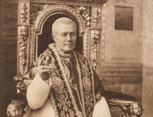 Der so genannte Antimodernisteneid wurde am 1. September 1910 von Papst Pius X. eingeführt. By Tryphosa Bates-Batcheller (1876–1952), see source for details (Library of Congress) [Public domain], via Wikimedia Commons