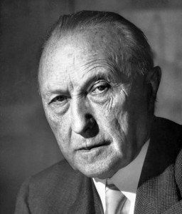 Konrad Adenauer (1952), Bundesarchiv, B 145 Bild-F078072-0004 / Katherine Young / CC-BY-SA [CC BY-SA 3.0 de], via Wikimedia Commons