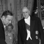 Empfang für Staatspräsident de Gaulle. Einweihung der deutschen Botschaftsresidenz, Palais Beauharnais, in Paris (1968). Bundesarchiv, B 145 Bild-F026330-0032 / Gathmann, Jens / CC-BY-SA [CC BY-SA 3.0 de], via Wikimedia Commons