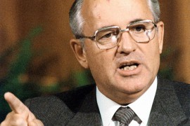 Gorbatschow wird KPdSU-Generalsekretär, vorsichtiger Reformkurs beginnt