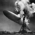 Das brennende Luftschiff: Der LZ 129 „Hindenburg“ verunglückte am 6. Mai 1937 bei der Landung in Lakehurst. By Sam Shere [No restrictions], via Wikimedia Commons