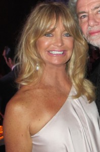 Goldie Hawn (2011). By Nadja Amirehhttp://www.getnoticed.de/ (Goldie Hawn) [CC BY-SA 2.0], via Wikimedia Commons