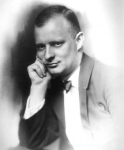 Paul Hindemith (1923). See page for author [GFDL or CC-BY-SA-3.0], via Wikimedia Commons