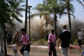 Tsunami in Asien: Fürchterliche Flutwelle tötet Hunderttausende