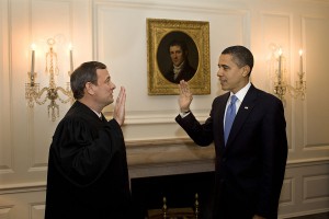 Zweite Vereidigung des 44. US-Präsidenten Barack Obama am 21. Januar 2009. By White House (Pete Souza)[1] (White HouseOlder upload from here) [Public domain], via Wikimedia Commons