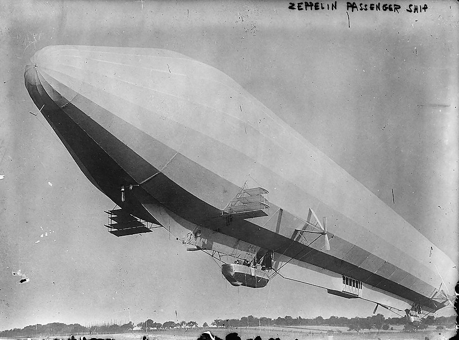 Der Zeppelin LZ 7 „Deutschland“ war das siebte in Friedrichshafen am Bodensee gebaute Verkehrsluftschiff. By Bain News Service [Public domain], via Wikimedia Commons