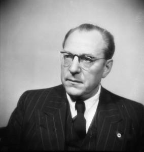 Otto Grotewohl (1950). Bundesarchiv, Bild 183-19204-3150 / CC-BY-SA 3.0 [CC BY-SA 3.0 de], via Wikimedia Commons
