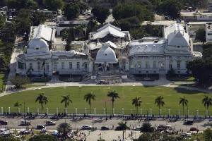 Zerstörter Präsidentenpalast in Haiti. By Logan Abassi / UNDP Global [CC BY 2.0], via Wikimedia Commons