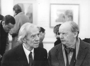 Hans Scharoun (rechts) 1966 mit Otto Nagel. Bundesarchiv, Bild 183-E0324-0047-004 / CC-BY-SA [CC BY-SA 3.0 de], via Wikimedia Commons