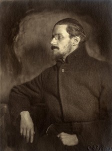 James Joyce (ca. 1918), [Public domain], via Wikimedia Commons