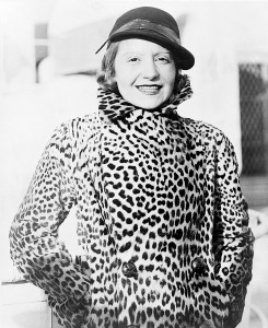 Elisabeth Bergner (1935), By World Telegram staff photographer [Public domain], via Wikimedia Commons