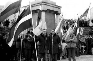 Tag der litauischen Unabhängigkeit in Šiauliai, Litauen - 1990 - Rimantas Lazdynas [CC BY-SA]