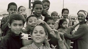 Farbige Kinder in Bonteheuwel, Südafrika - Public Domain, Wikipedia